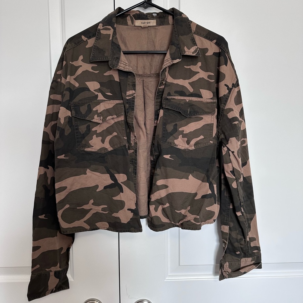 Camo, light spring jacket top, cropped